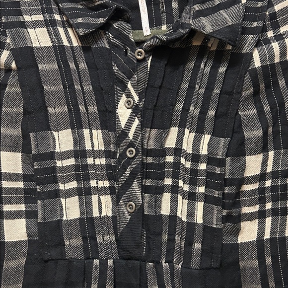 FREE PEOPLE flannel top tunic size medium - Picture 3 of 9